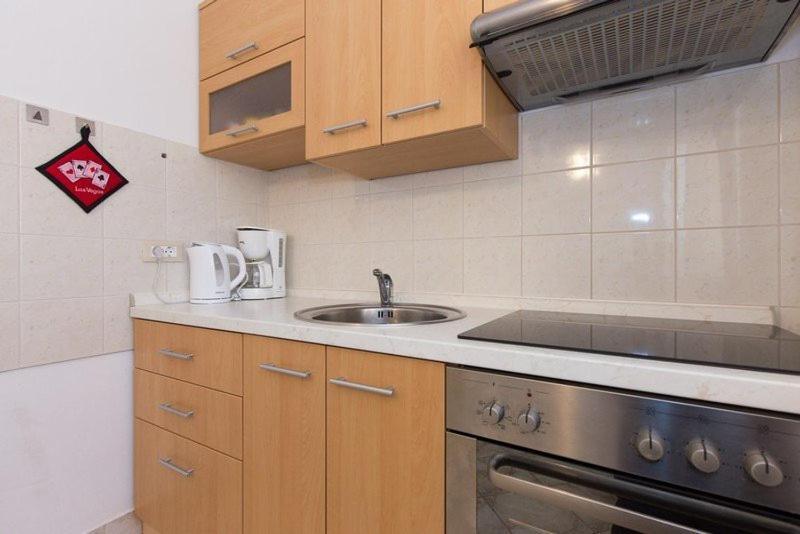Marija F2 Apartment Крк Экстерьер фото